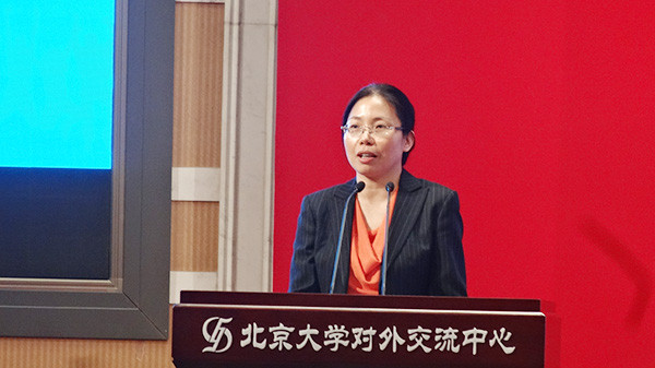 团中央汪鸿雁书记介绍汪鸿雁介绍了共青团中央在青少年艾滋病防治领域开展的系列活动