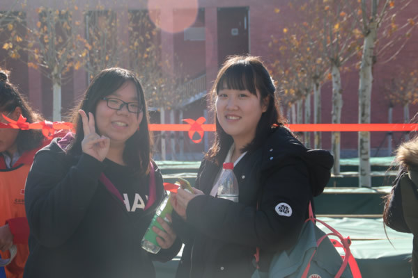 北京城市学院12.1防艾外展照片